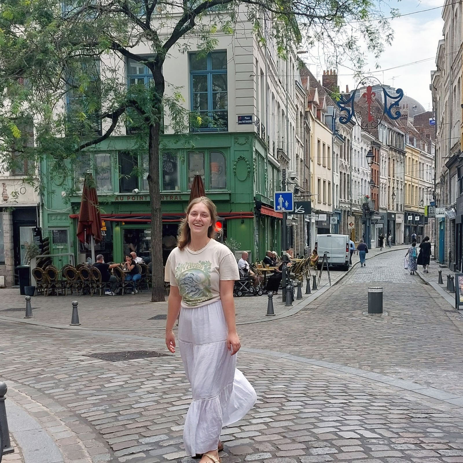 Joanna-1 Joanna in French square
